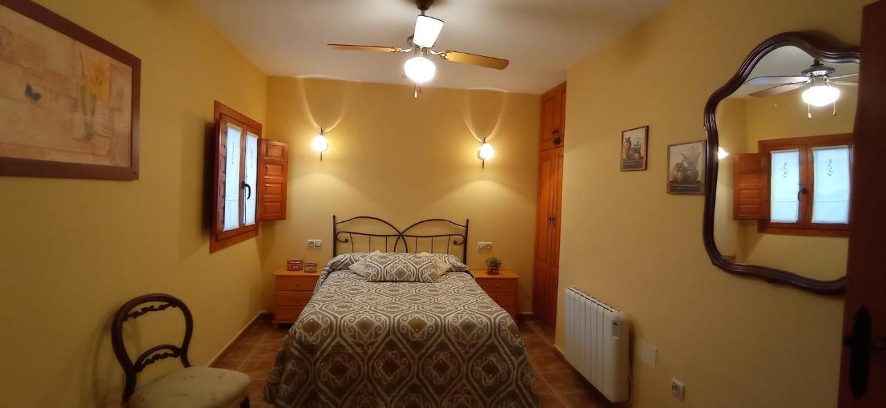 Casa Camille.Villares Elche De La Sierra Esterno foto